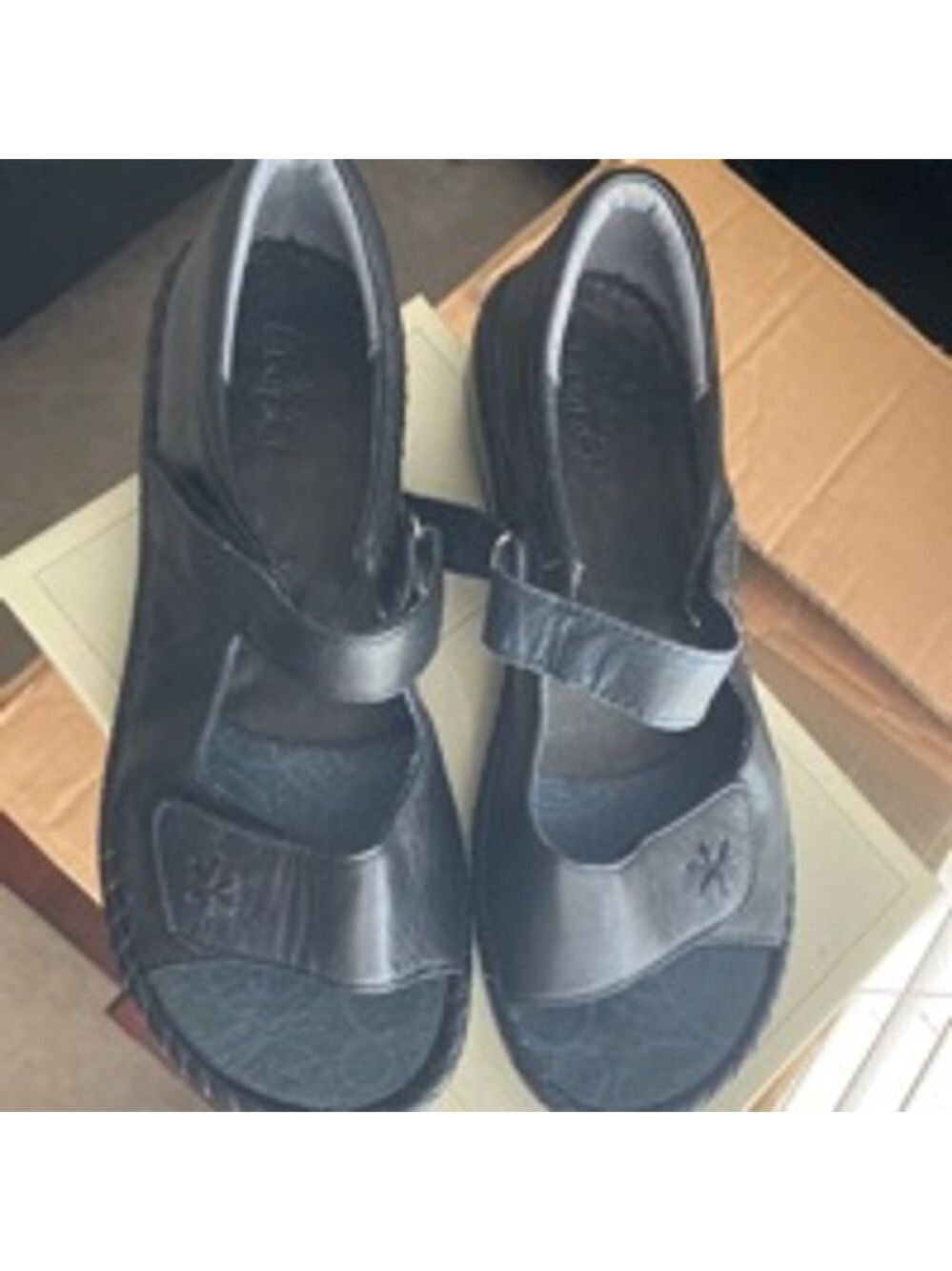 Women's Propet Black Leather Sandals Size 7.5 M
